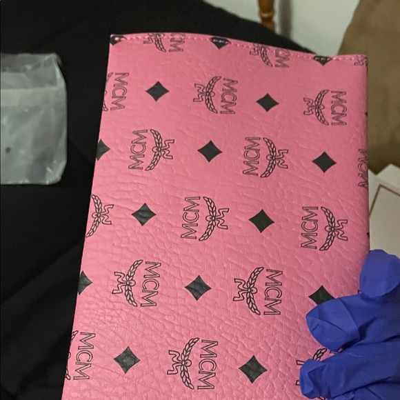 MCM Pink Envelope Clutch with Black Details GWP - Picture 4 of 17